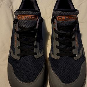 Mens Astral TR1 mesh hiking shoes sz 10.5 great used condition.